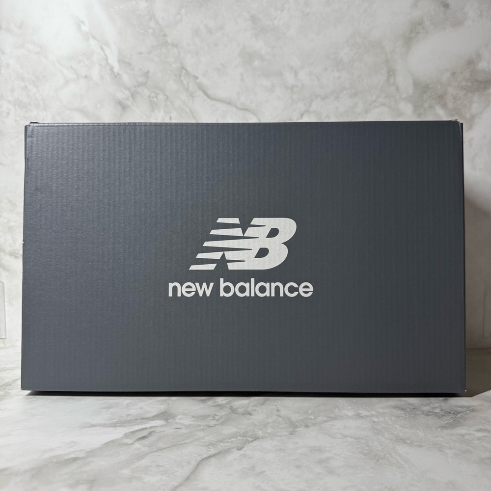 New Balance | Empty 9060 Shoe Box | Gray
